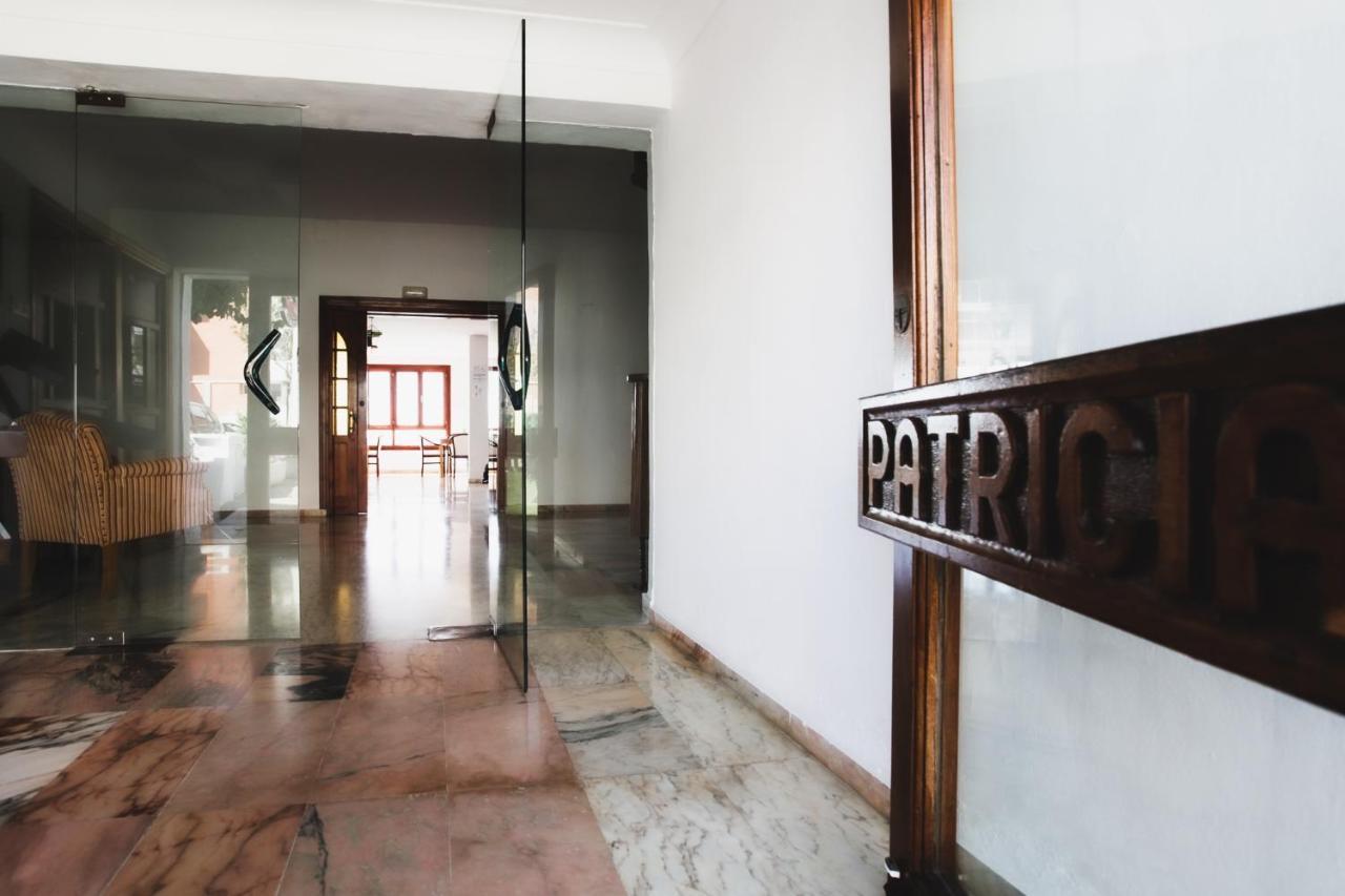 Hotel Patricia Torreguadiaro Exterior photo