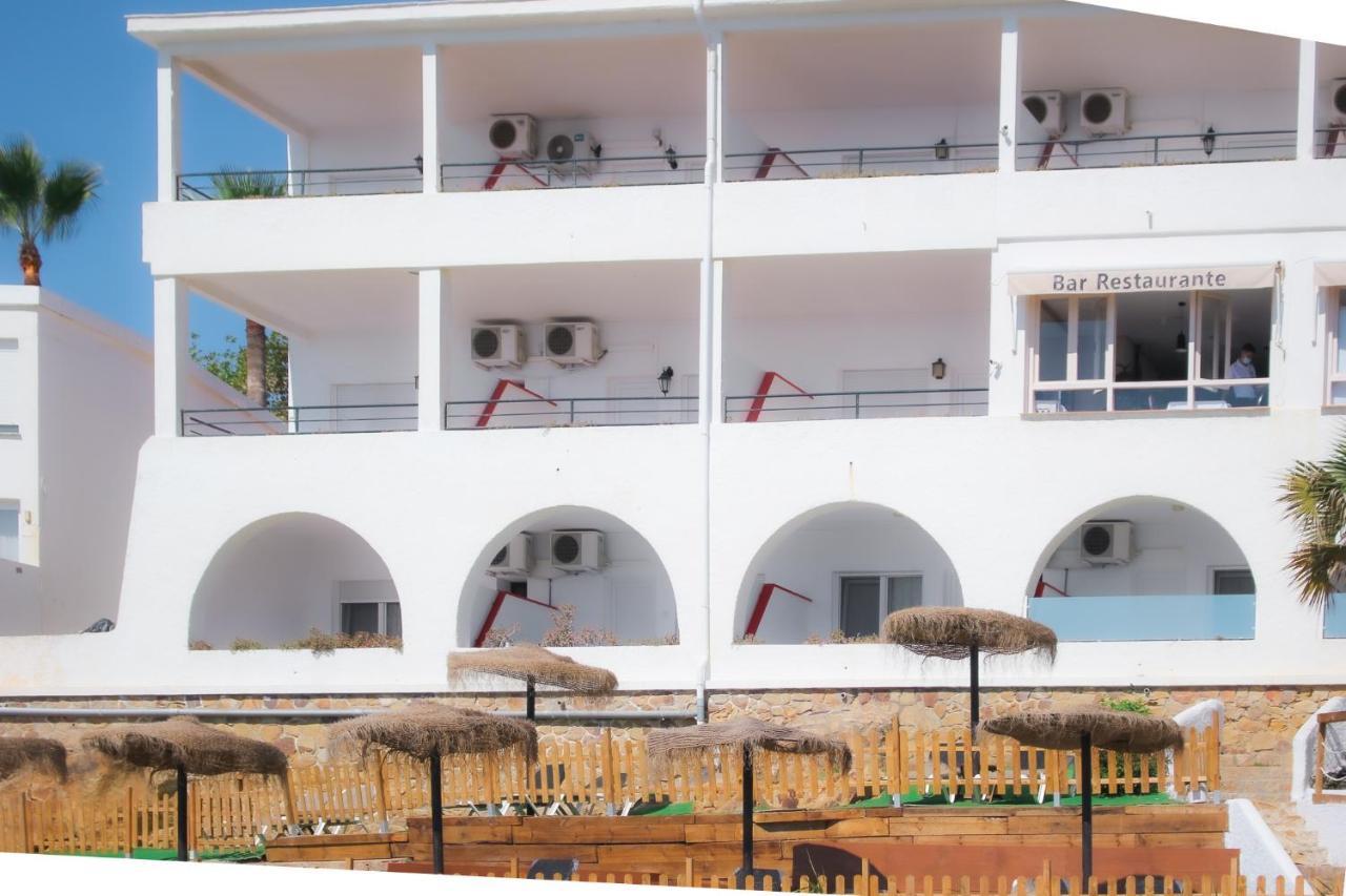 Hotel Patricia Torreguadiaro Exterior photo
