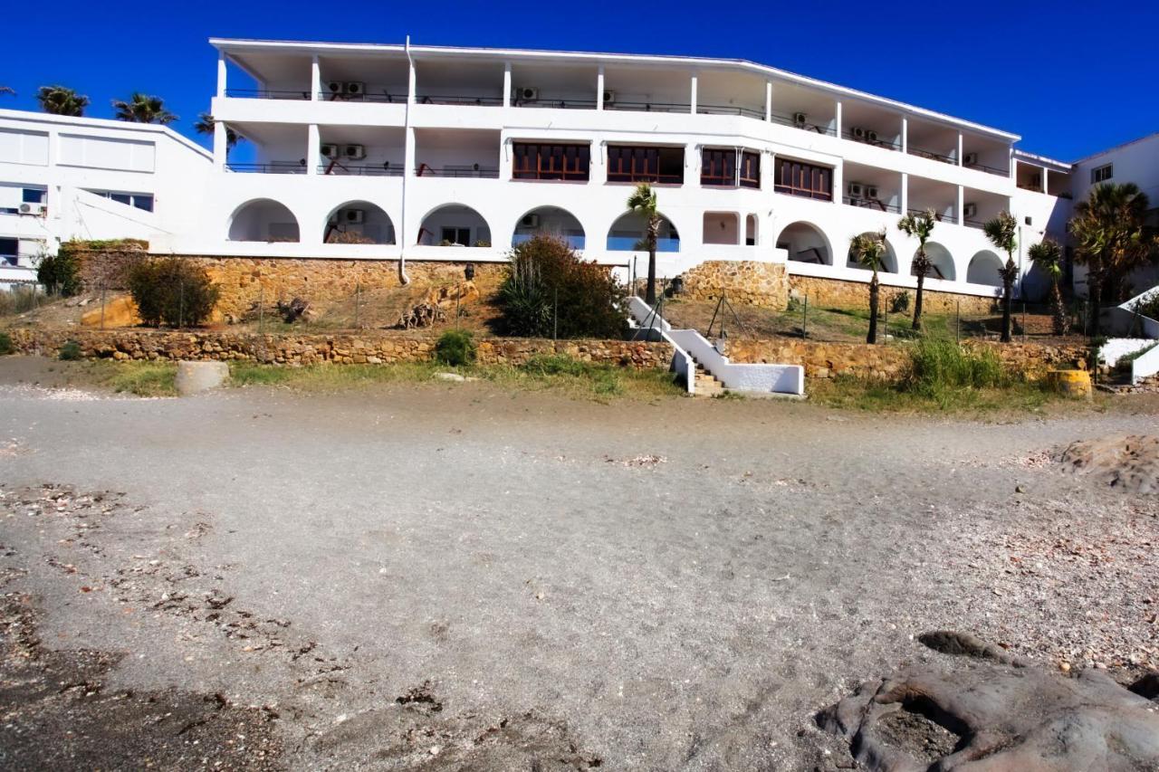 Hotel Patricia Torreguadiaro Exterior photo